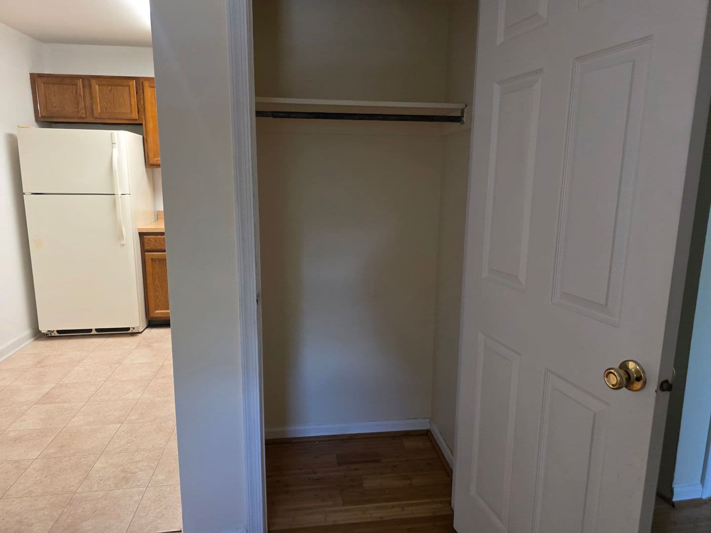 Lansdowne Townhome: 44 S. Lansdowne Avenue