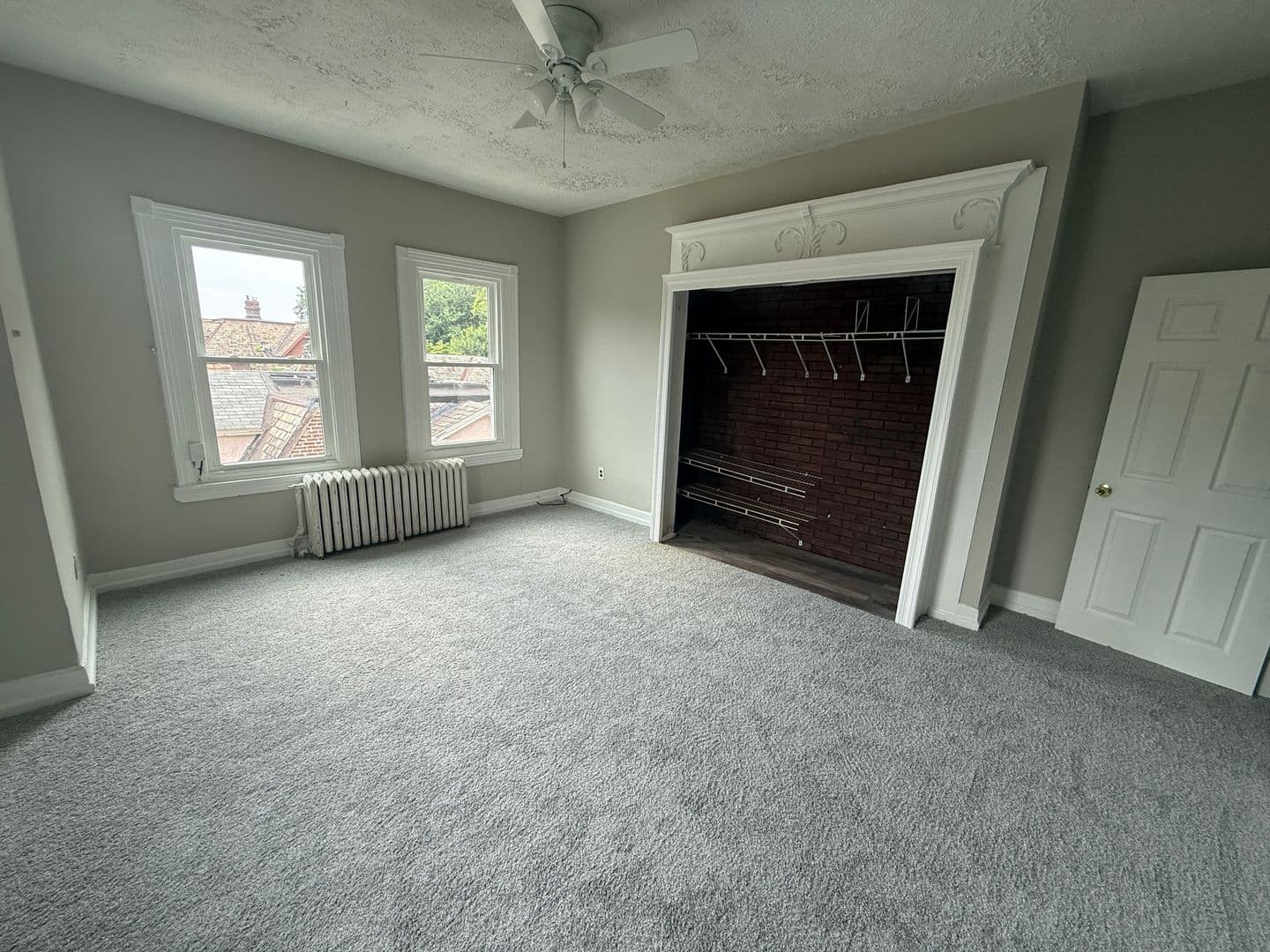 Philadelphia Apartment: 238 West Abbottsford Avenue