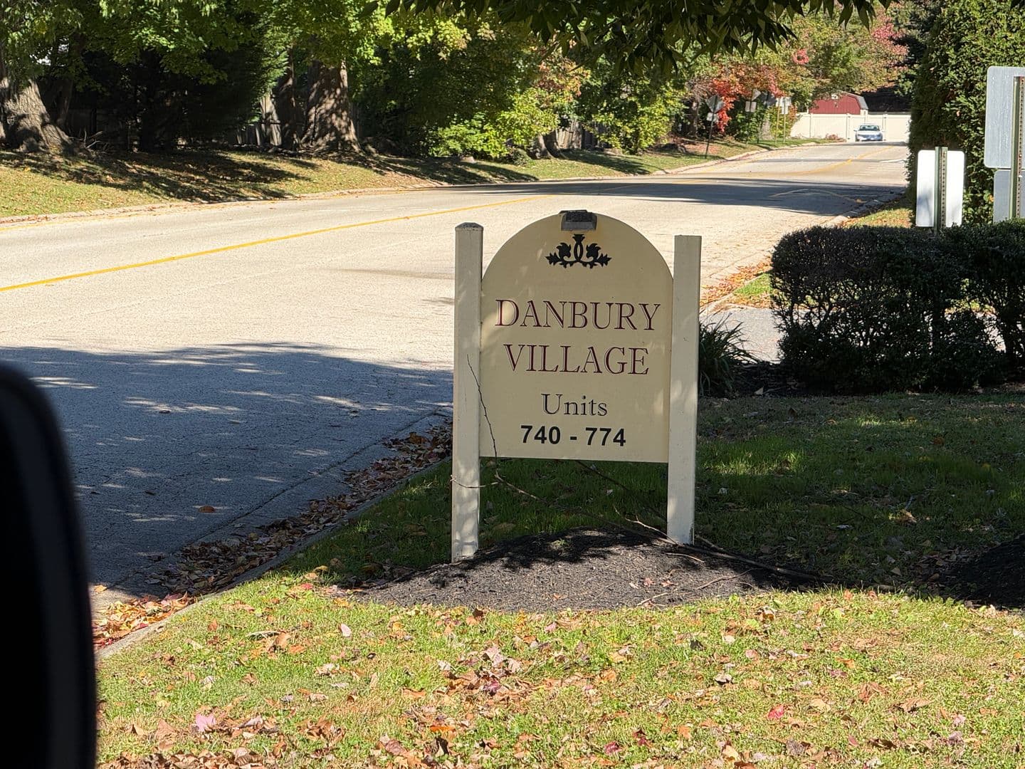 Wallingford Condo: 758B Putnam Boulevard