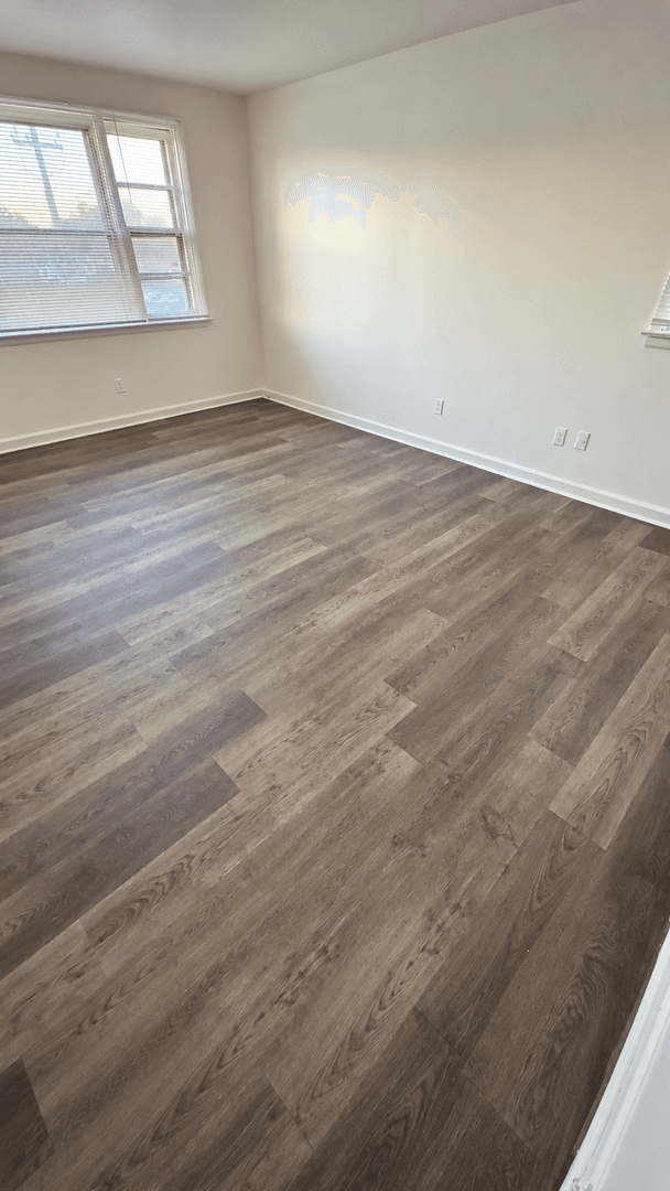 Yeadon Apartment: 110 Chester Avenue