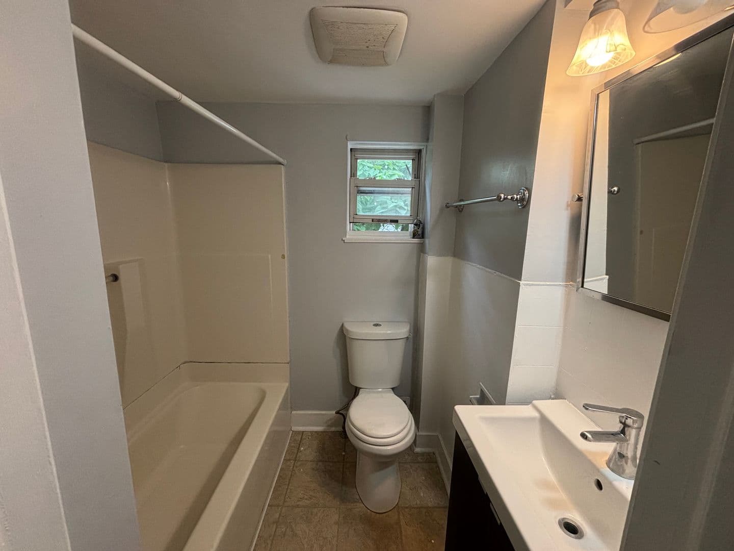 Norristown House: 924 Jackson Street