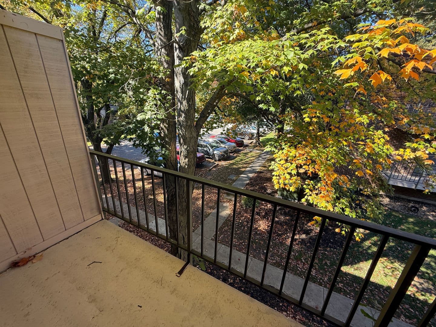 Wallingford Condo: 758B Putnam Boulevard