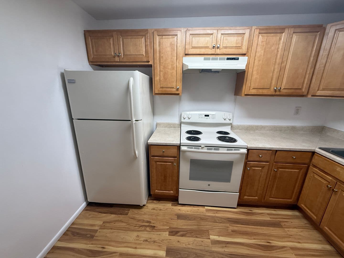 Wallingford Condo: 758B Putnam Boulevard