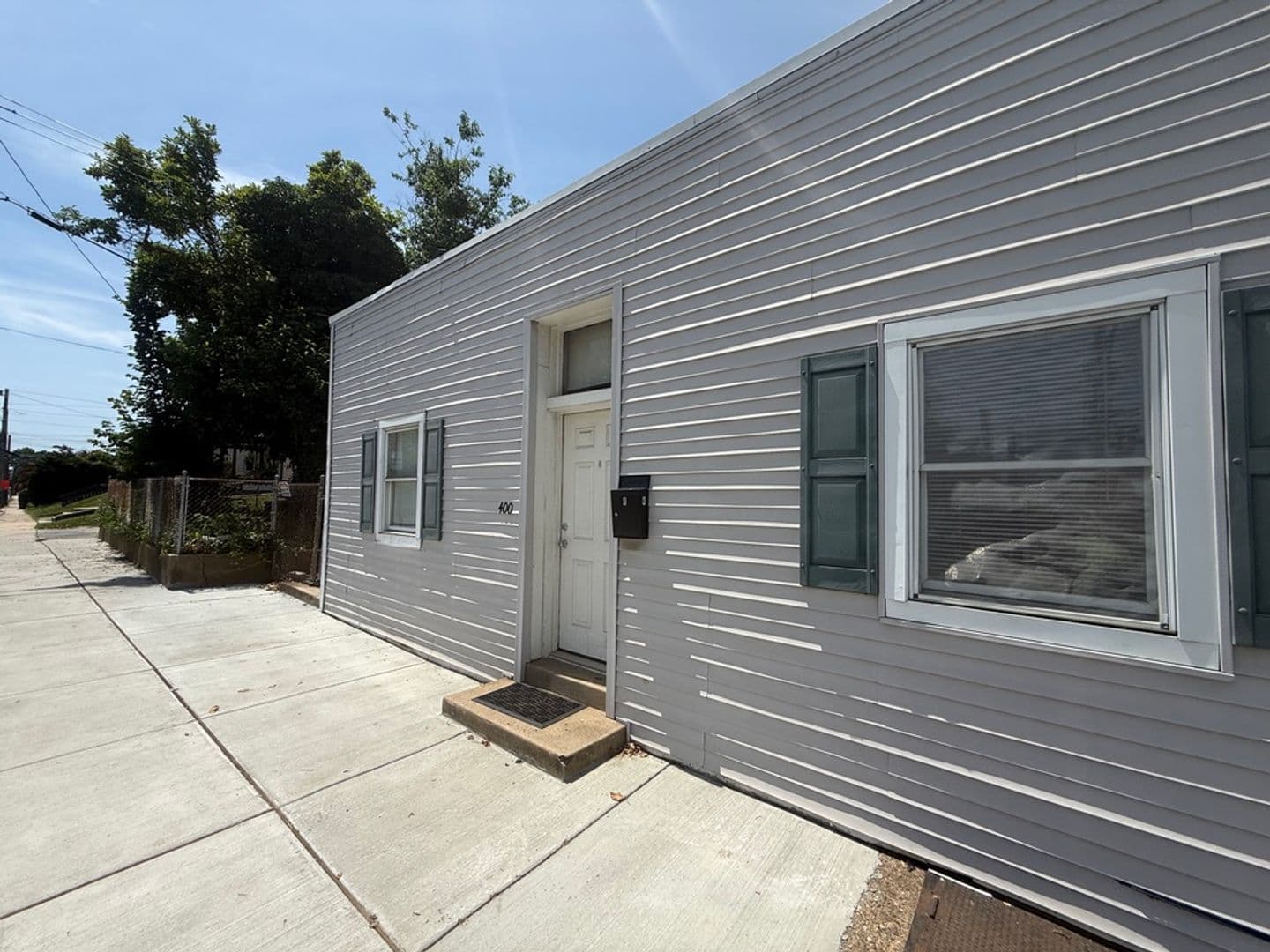 Clifton Heights Apartment: 400 North Springfield Road