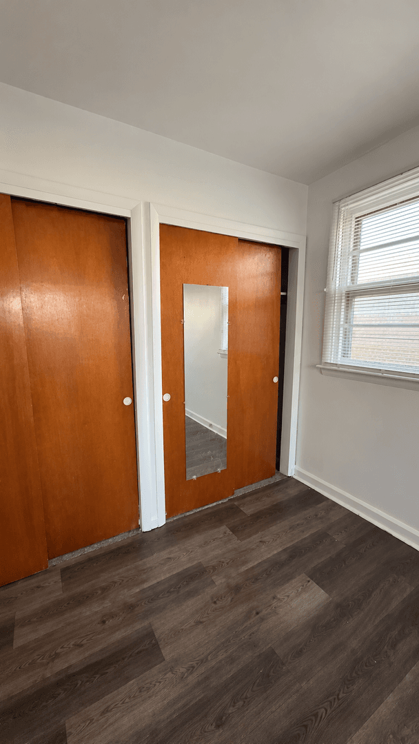 Yeadon Apartment: 110 Chester Avenue