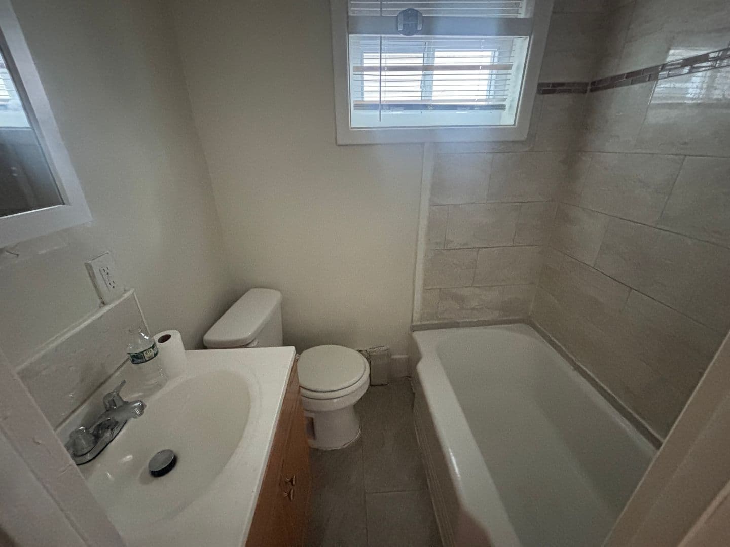 Philadelphia Apartment: 725 East Cornwall Street