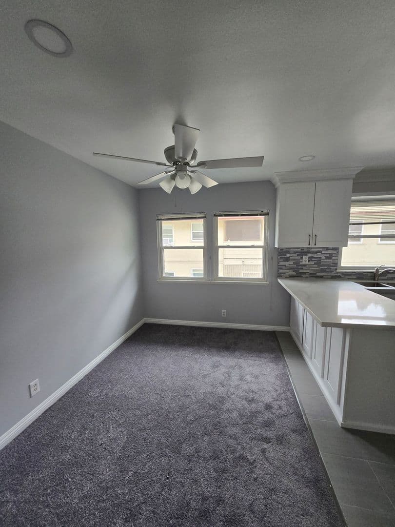 Los Angeles Condo: 3634 Kalsman Dr. #4