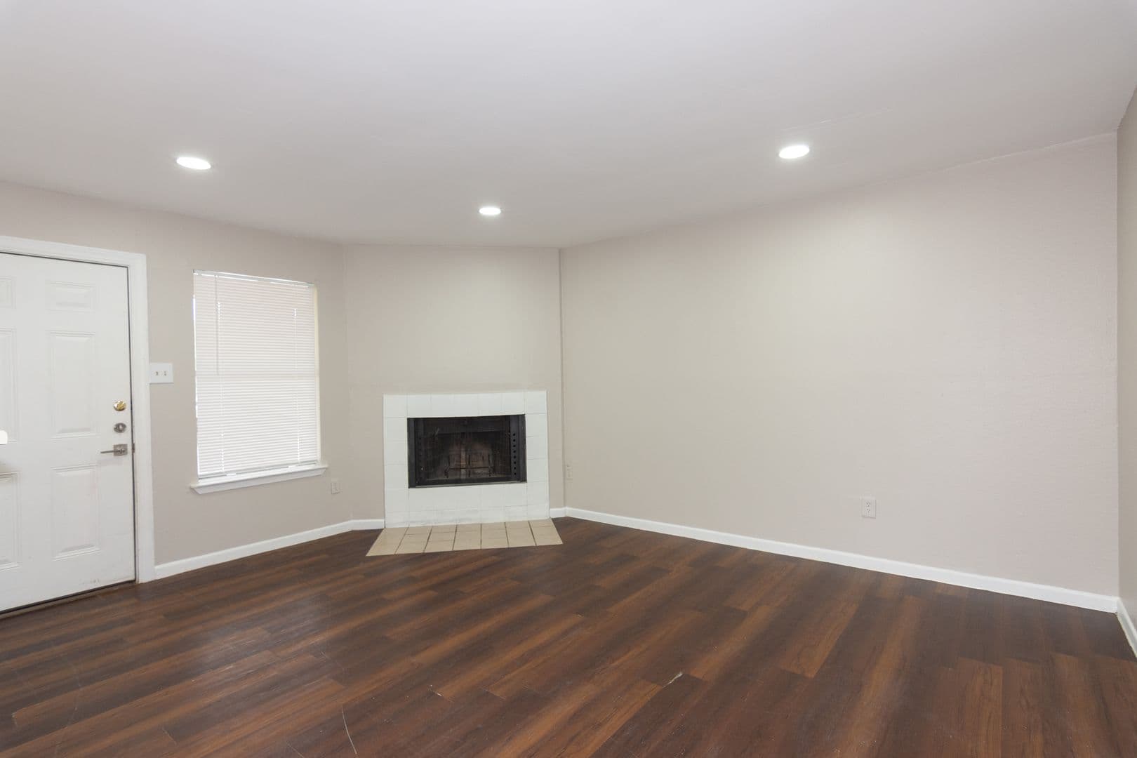 Round Rock Apartment: 1603 Onion Creek Village Dr