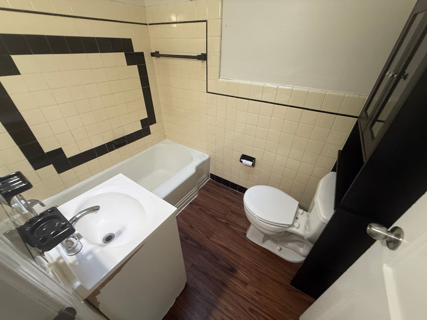 Drexel Hill Apartment: 3830 Berkley Avenue