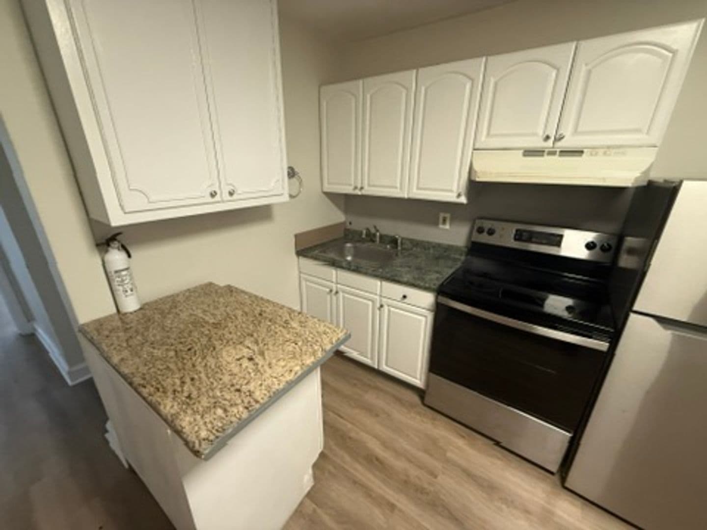 Clifton Heights Apartment: 400 North Springfield Road