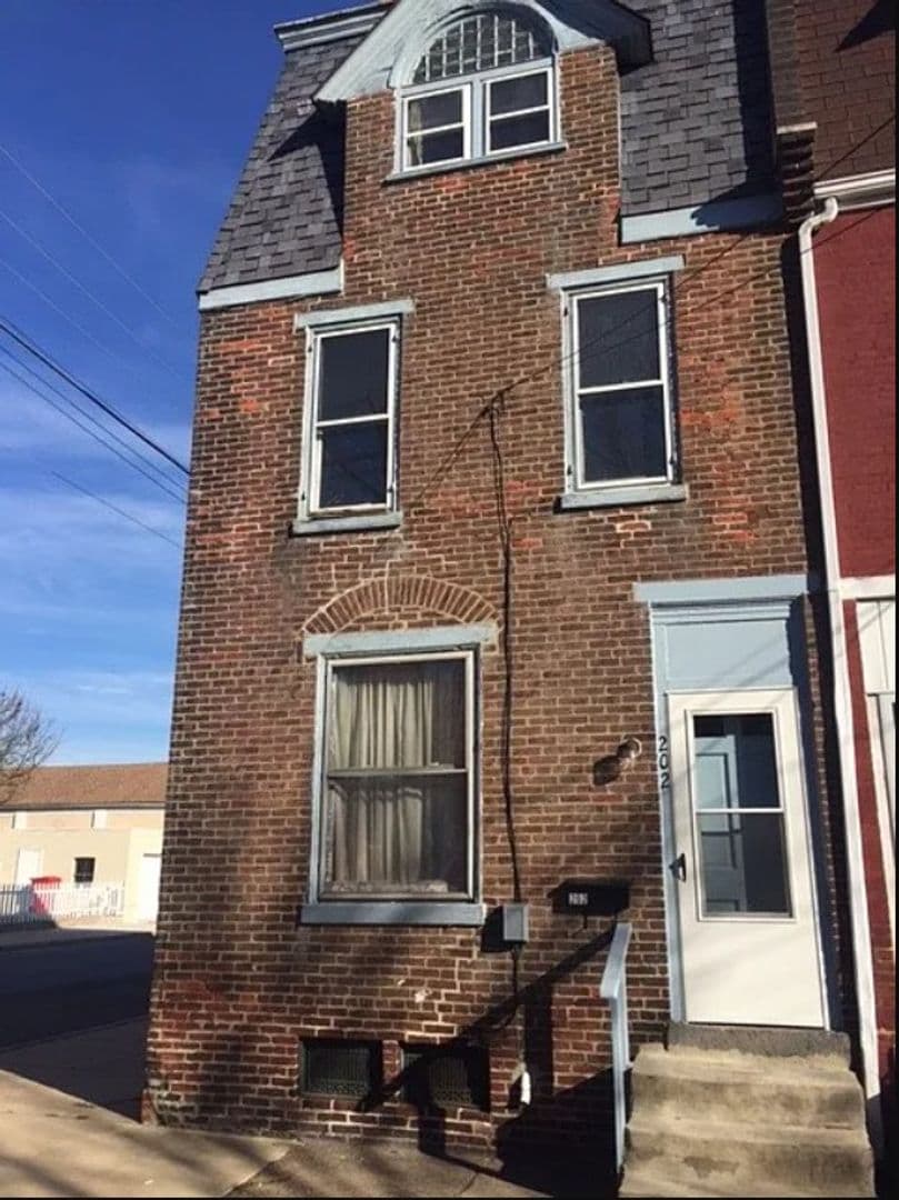 Pottstown House: 202 South Franklin Street