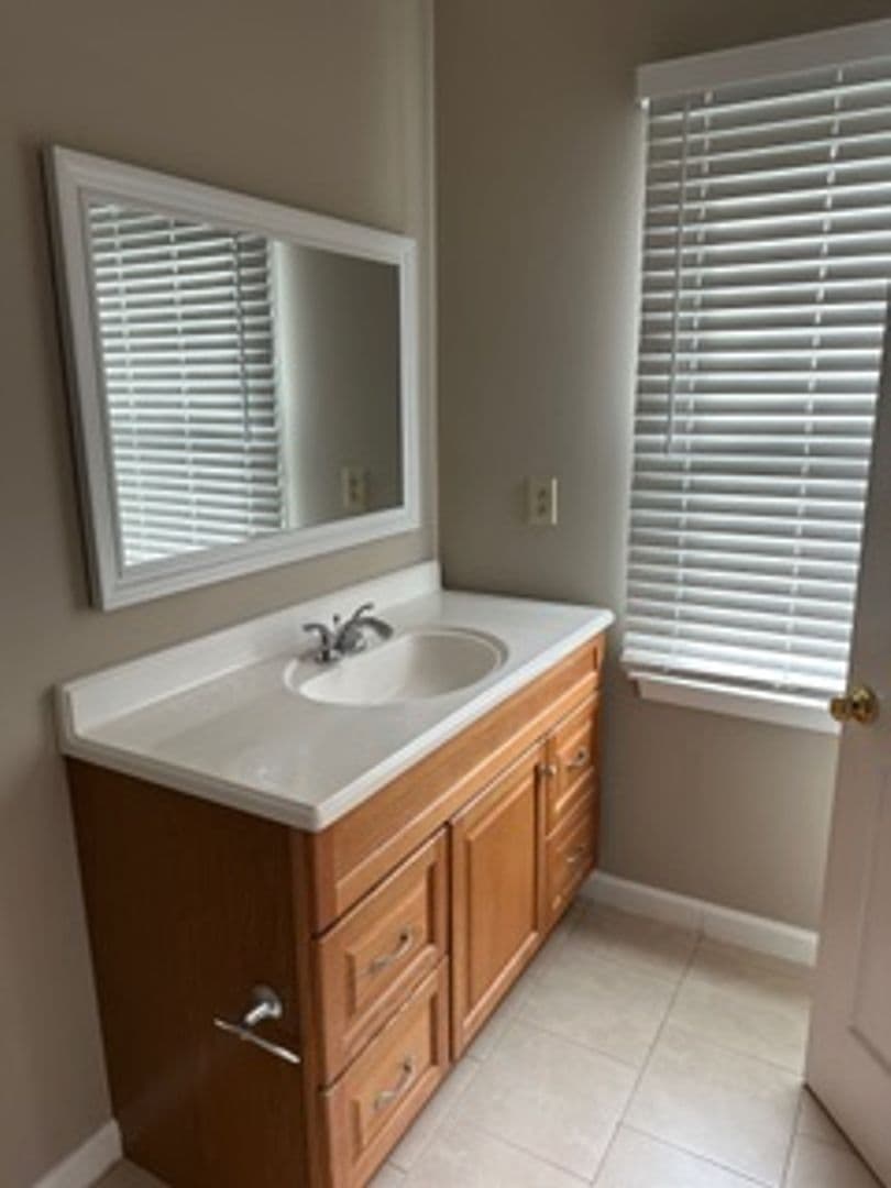 Chester Springs House: 405 Holly Tree Court