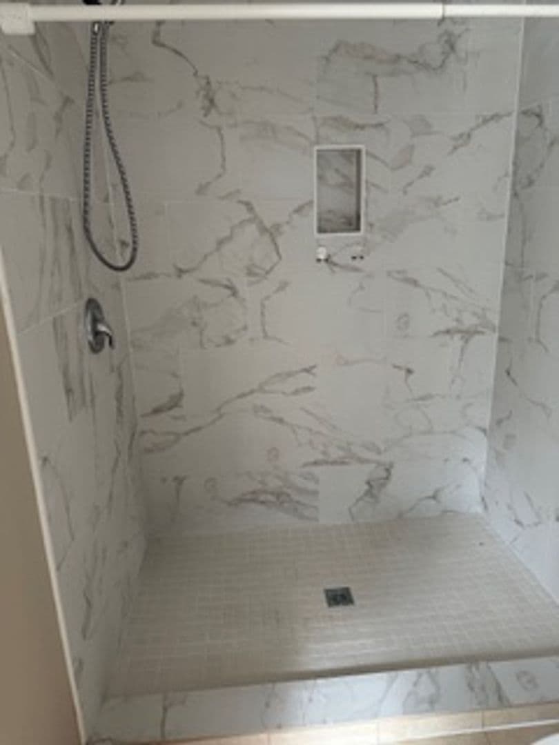 Chester Springs House: 405 Holly Tree Court