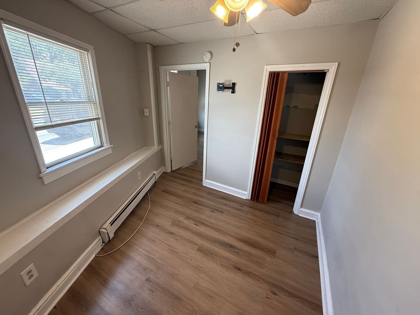 Clifton Heights Apartment: 400 North Springfield Road