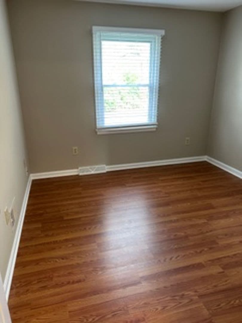 Chester Springs House: 405 Holly Tree Court