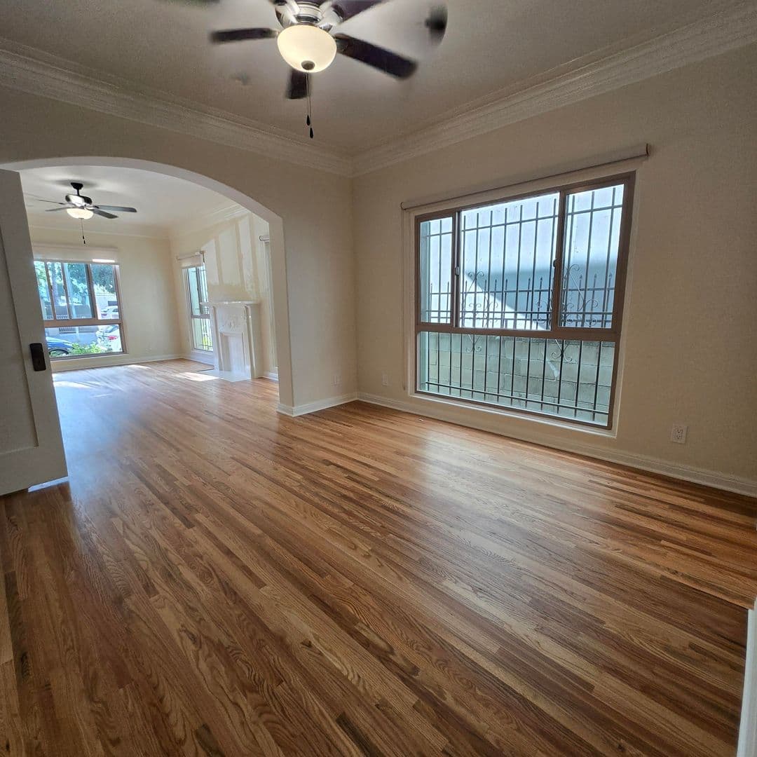 Los Angeles Apartment: 734 S Detroit St