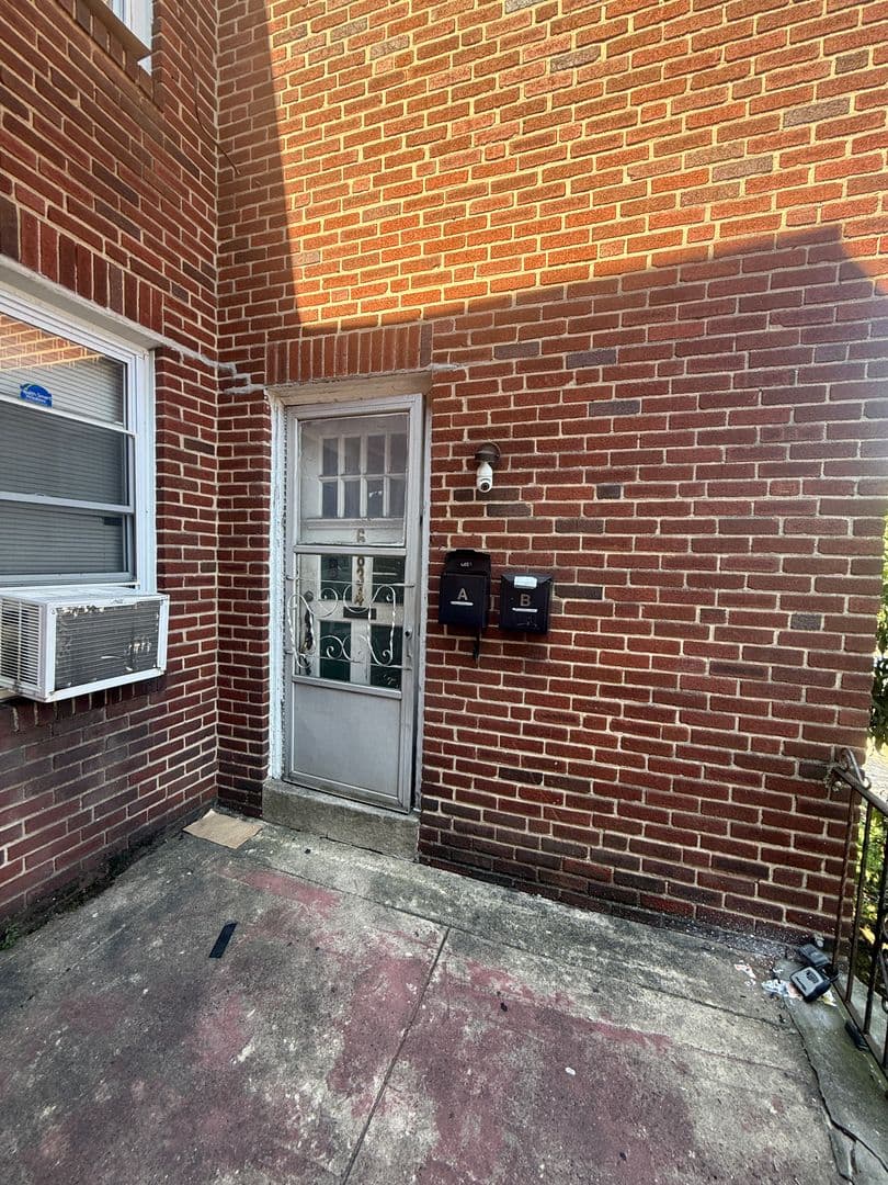 Upper Darby Apartment: 6834 Marshall Road