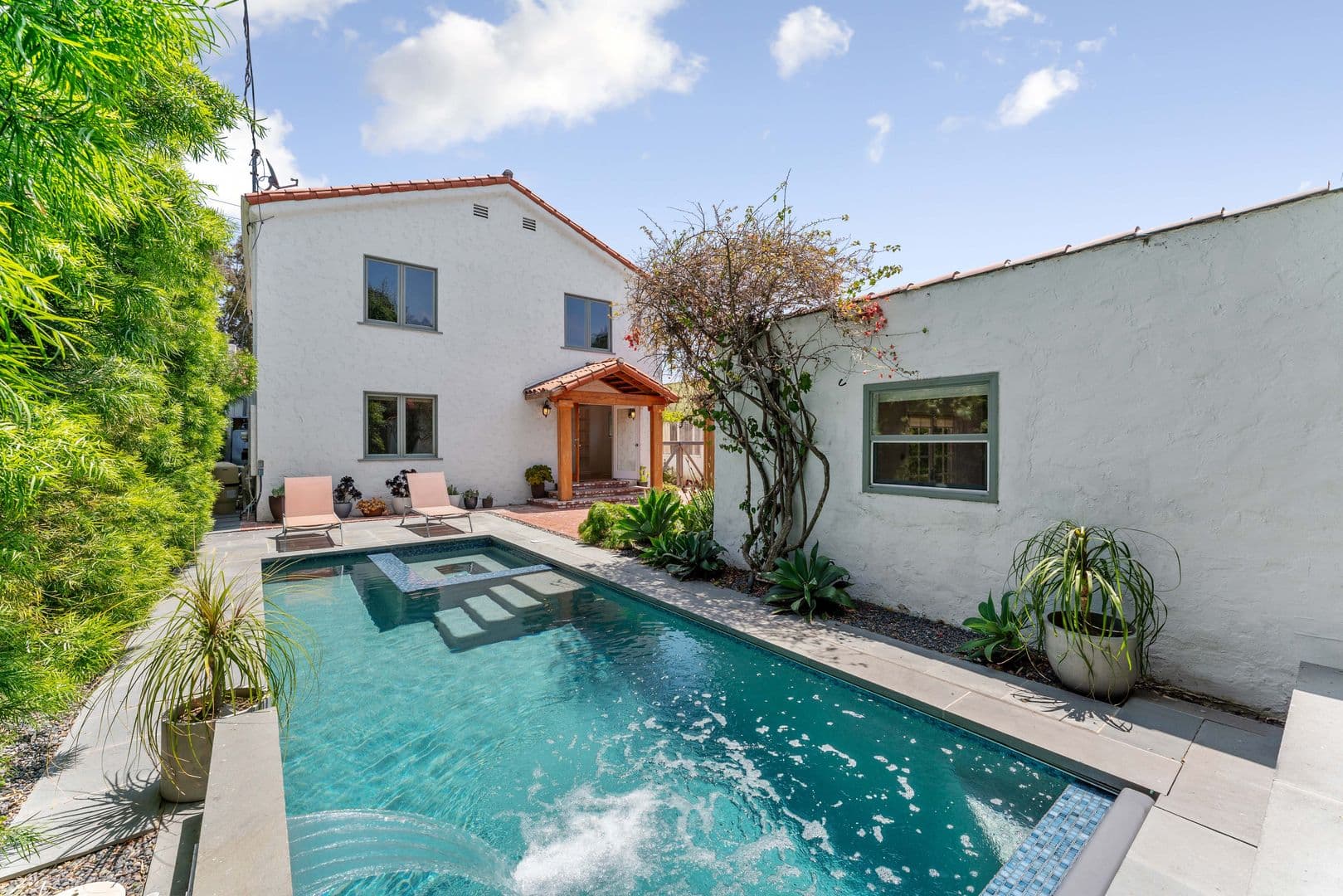 Los Angeles House: 2231 Overland Ave
