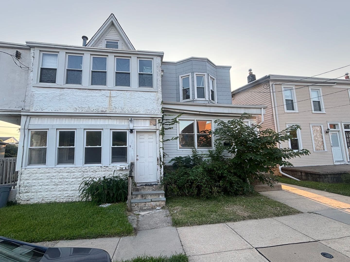 Lansdowne Apartment: 10 1st Street