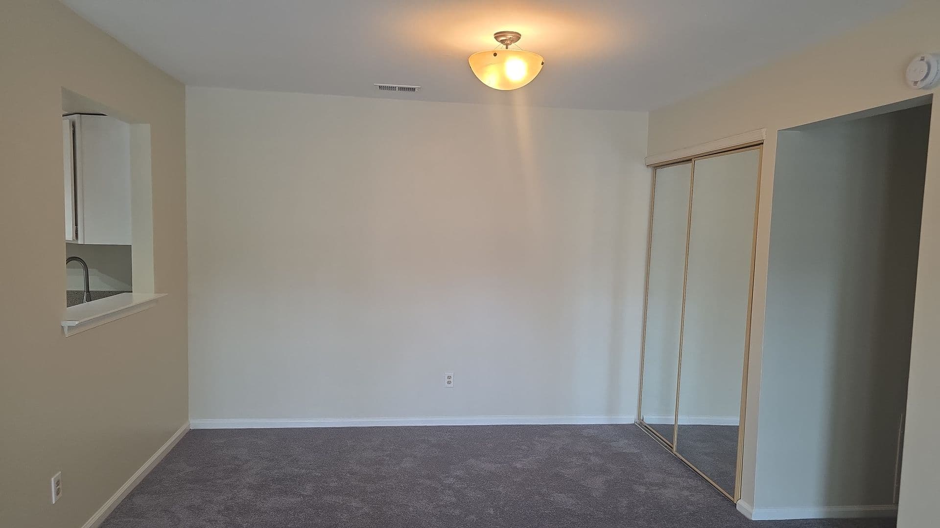 Southampton Condo: 3011 Hopkins Court