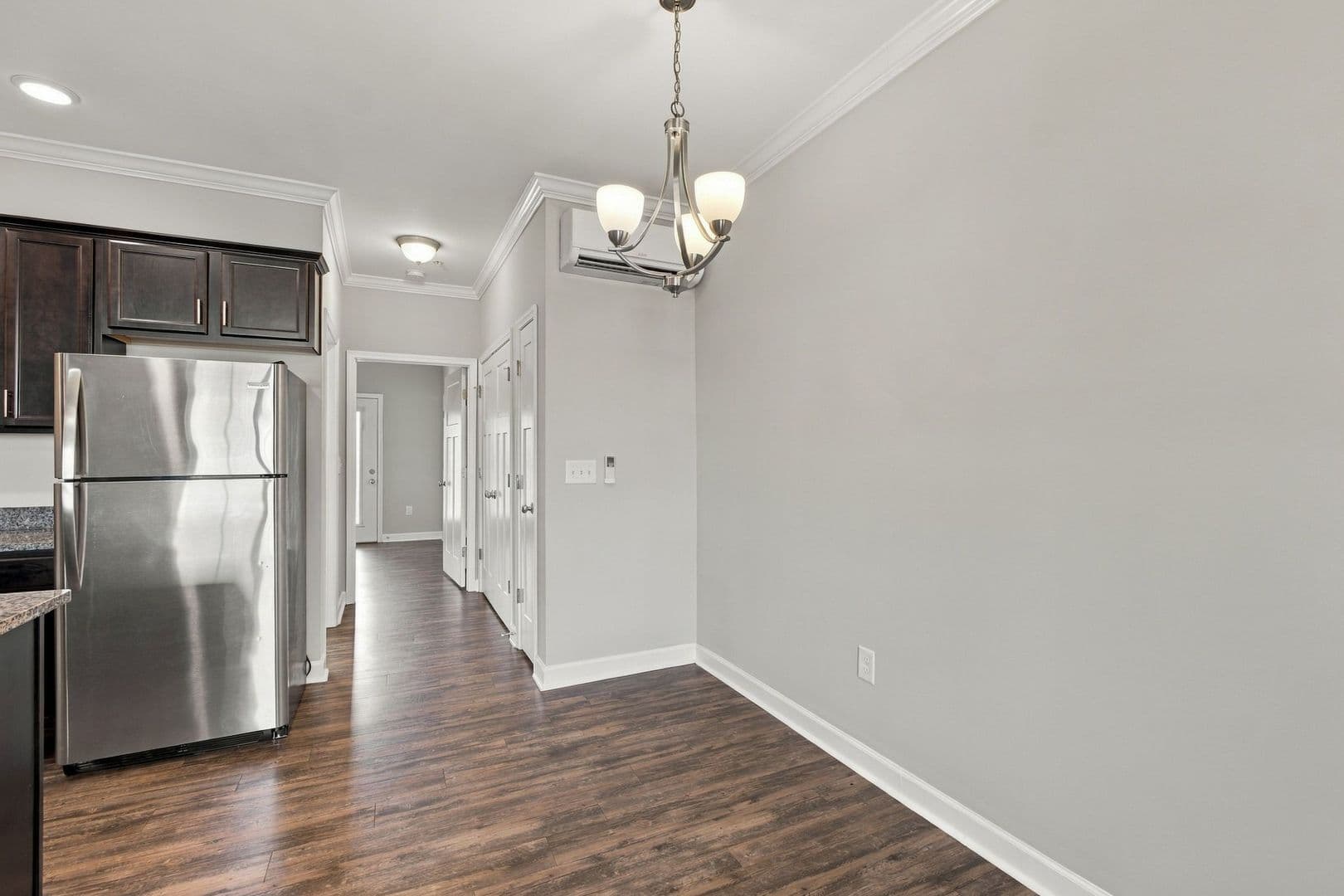 Gallatin Apartment: 1201 South Water Ave