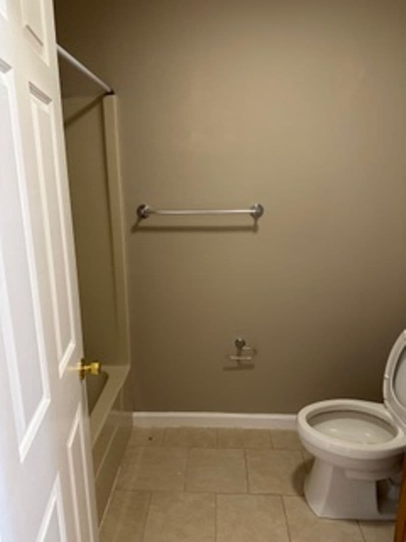 Chester Springs House: 405 Holly Tree Court