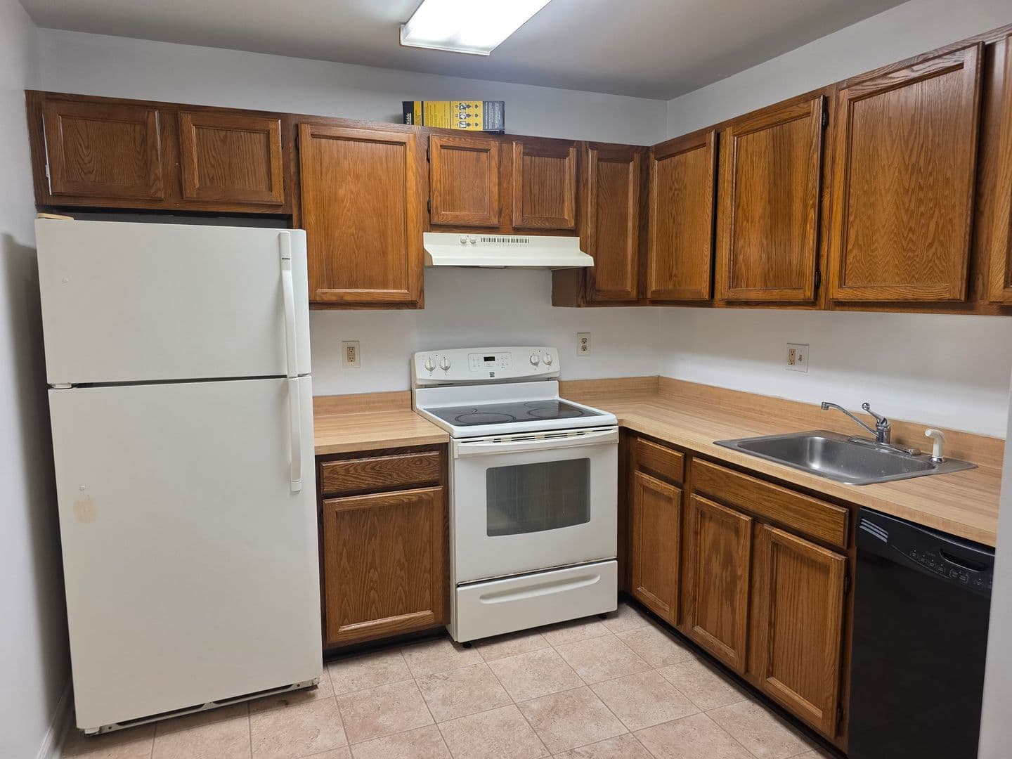 Lansdowne Townhome: 44 S. Lansdowne Avenue