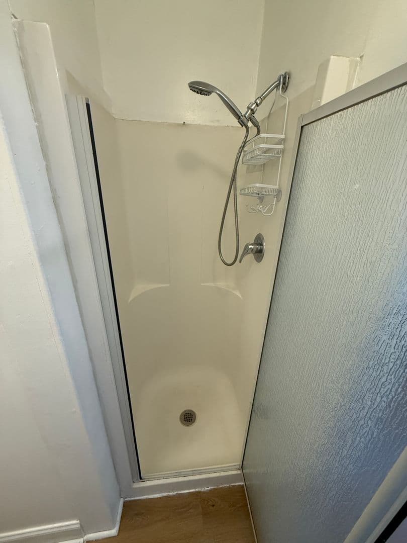 Clifton Heights Apartment: 400 North Springfield Road