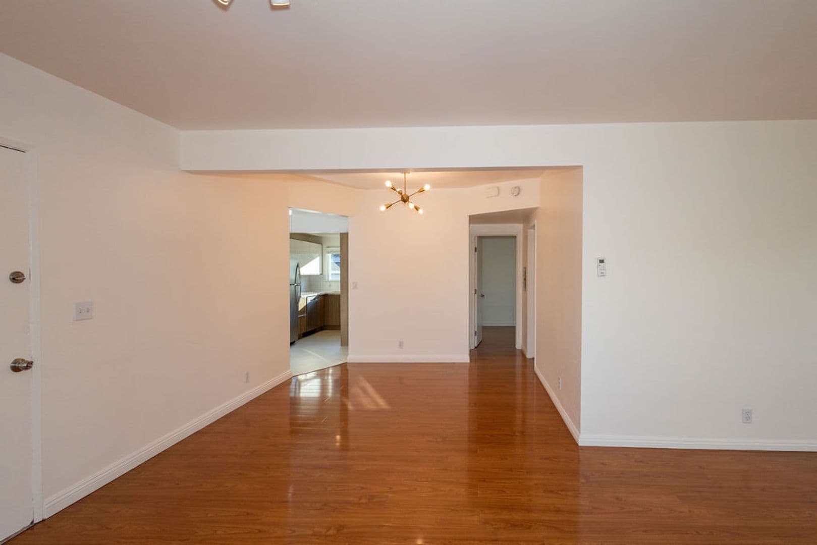 Los Angeles Apartment: 2251 Gatewood Street - Unit 4