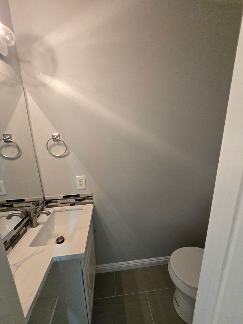 Los Angeles Condo: 3634 Kalsman Dr. #4