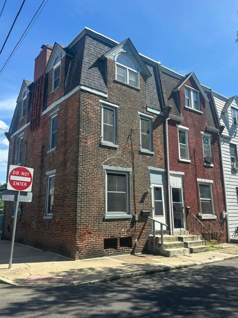Pottstown House: 202 South Franklin Street