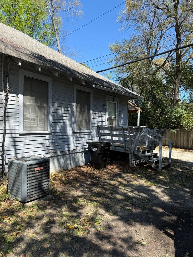 COLUMBUS Apartment: 2703 17TH AVE A & B