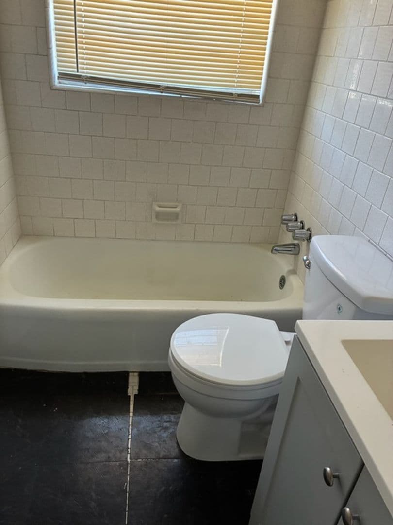 COLUMBUS Apartment: 1220 MARTIN LUTHER KING BLVD 5-14 - 5 *