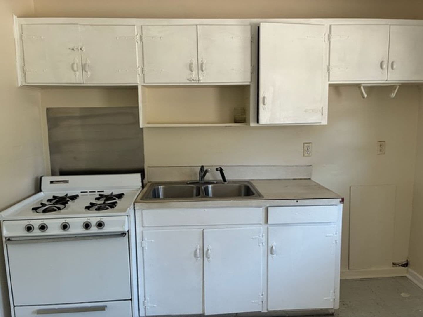COLUMBUS Apartment: 1220 MARTIN LUTHER KING BLVD 5-14 - 5 *