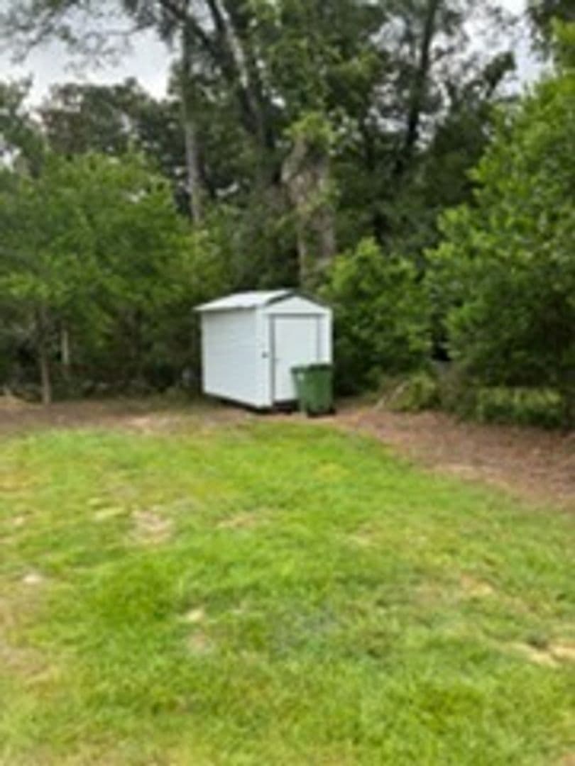 COLUMBUS House: 3802 WOODLAND DRIVE