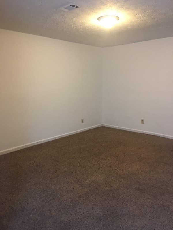 COLUMBUS Apartment: 2330 SCHAUL STREET