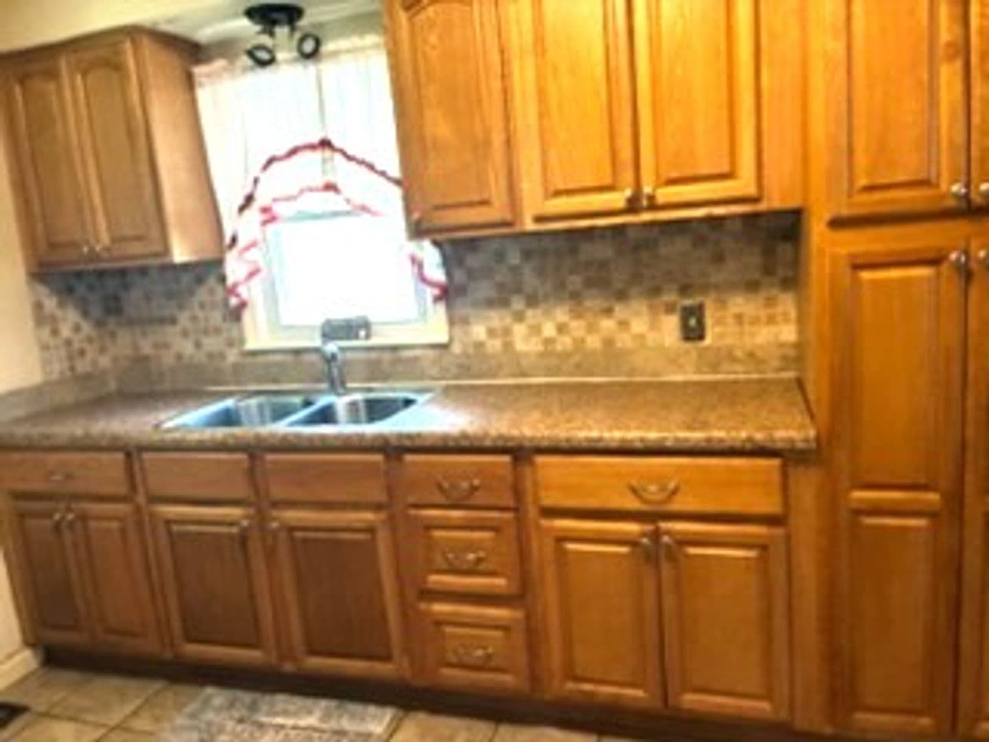 COLUMBUS House: 3802 WOODLAND DRIVE