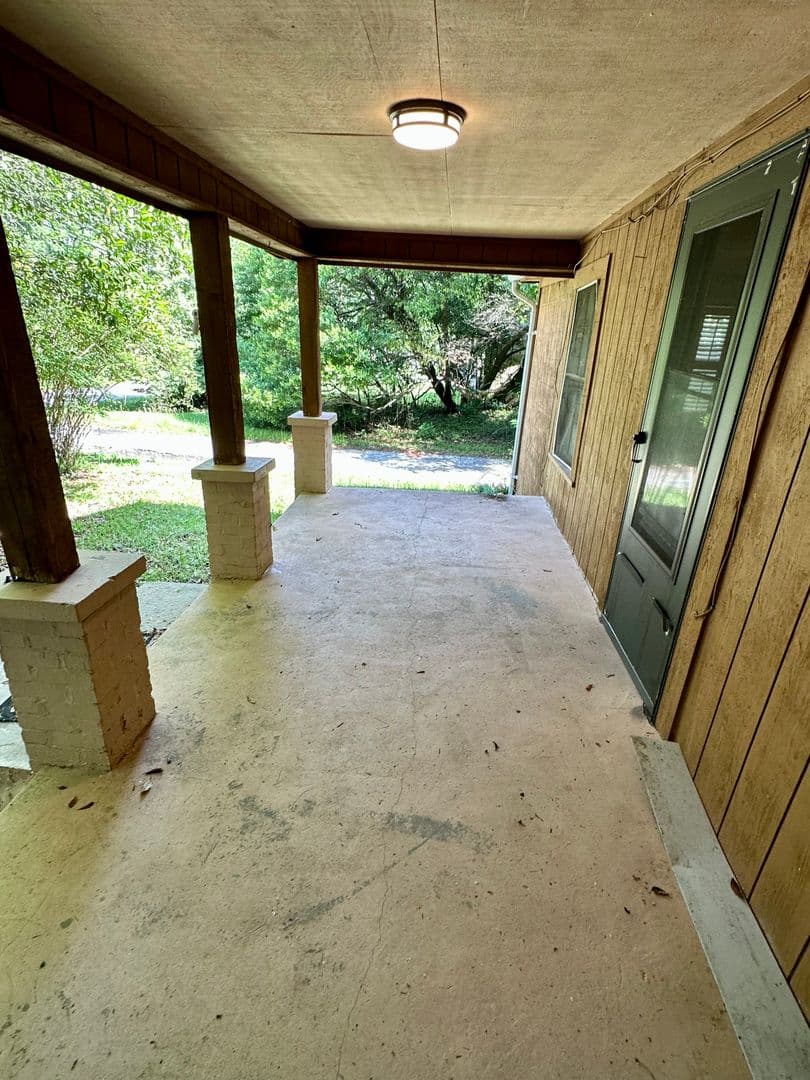 COLUMBUS Apartment: 4334-4404 FAIRVIEW DRIVE
