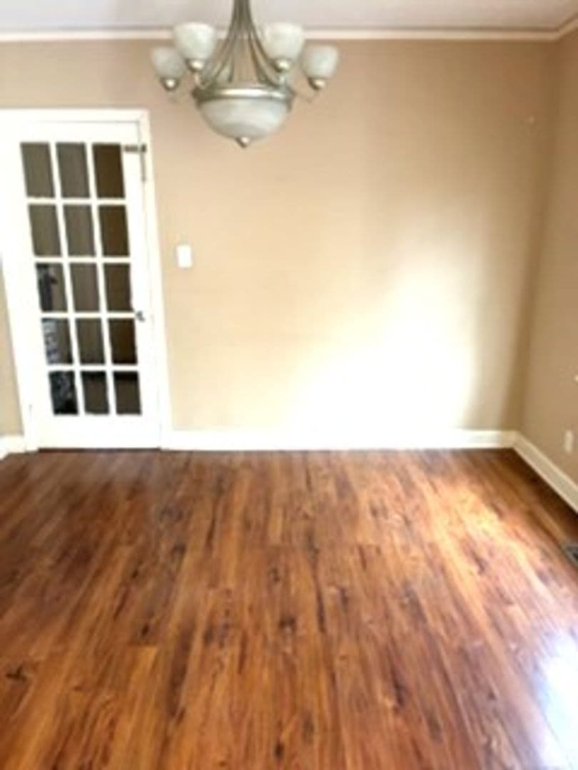 COLUMBUS House: 3802 WOODLAND DRIVE