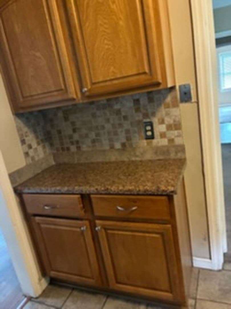 COLUMBUS House: 3802 WOODLAND DRIVE