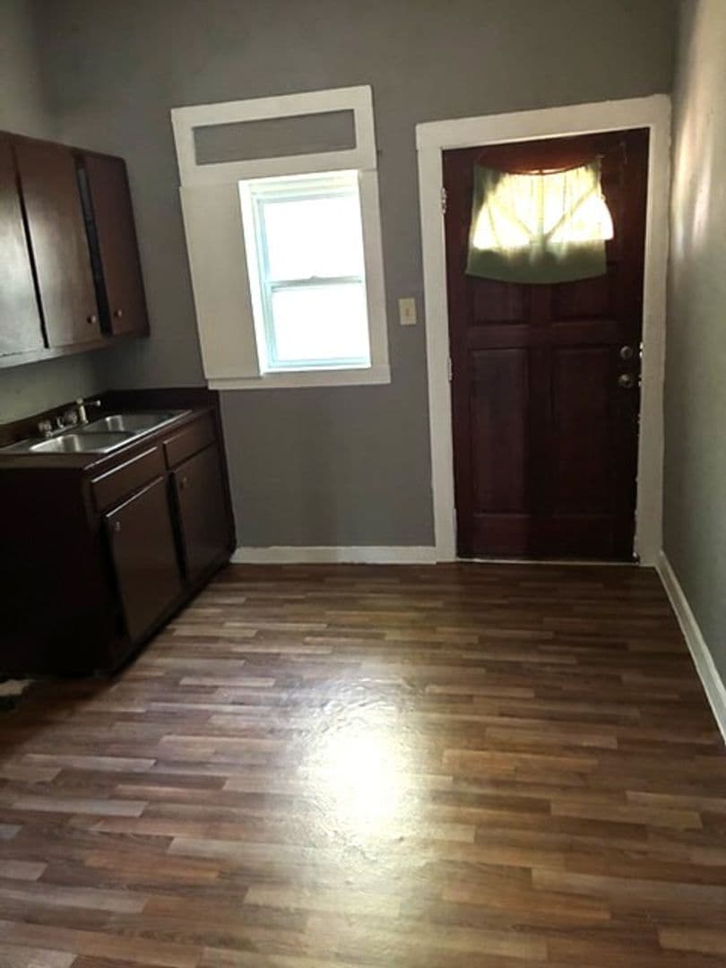 COLUMBUS House: 341 28TH STREET