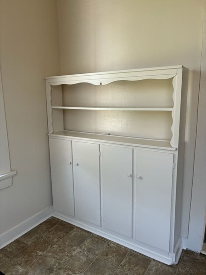 COLUMBUS Apartment: 1318 FOREST AVENUE A-C