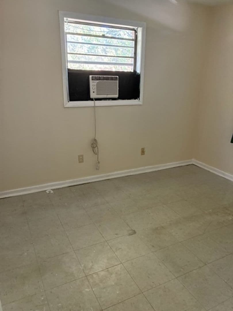 COLUMBUS Apartment: 1220 MARTIN LUTHER KING BLVD 5-14 - 5 *