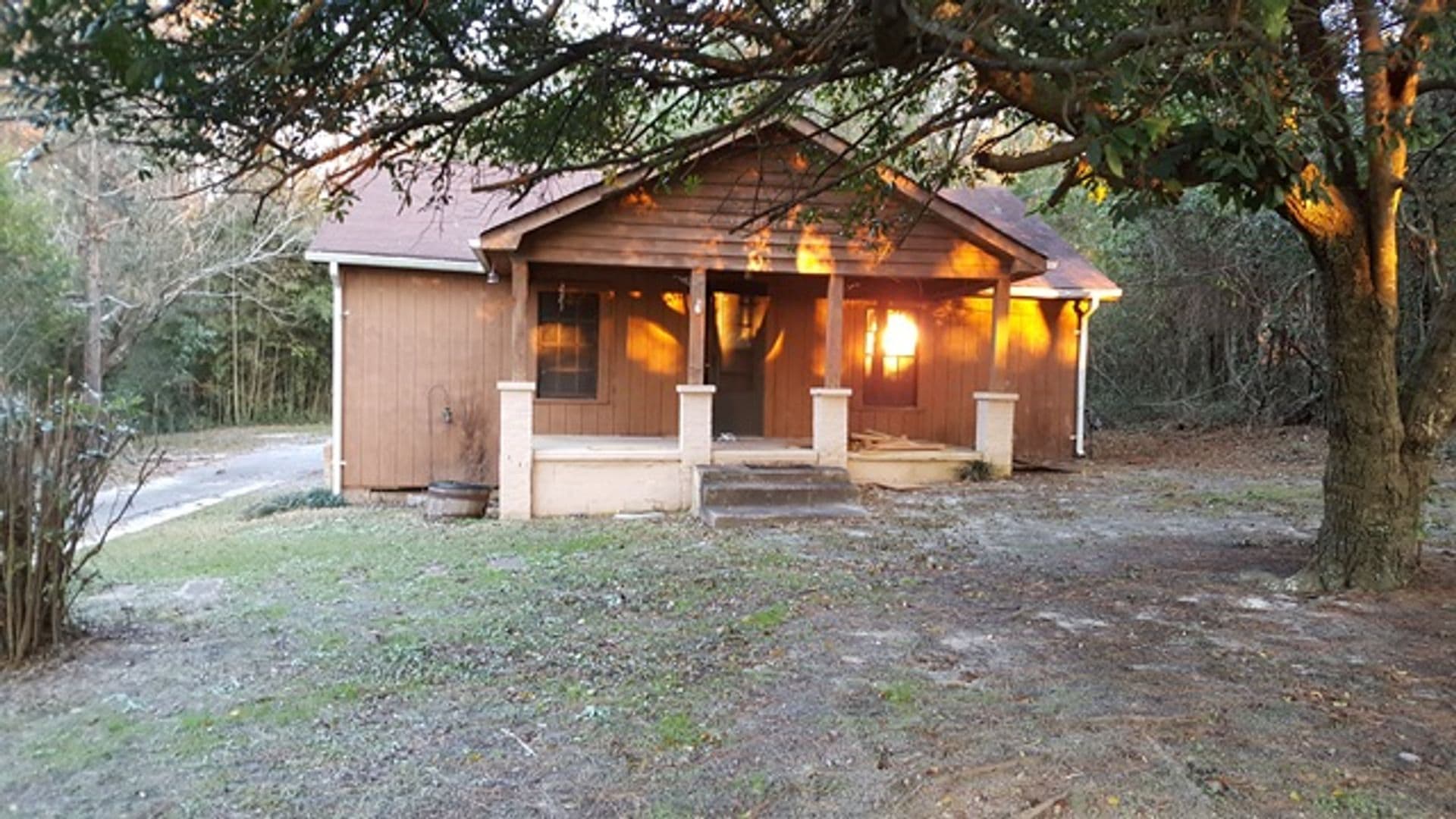 COLUMBUS Apartment: 4334-4404 FAIRVIEW DRIVE