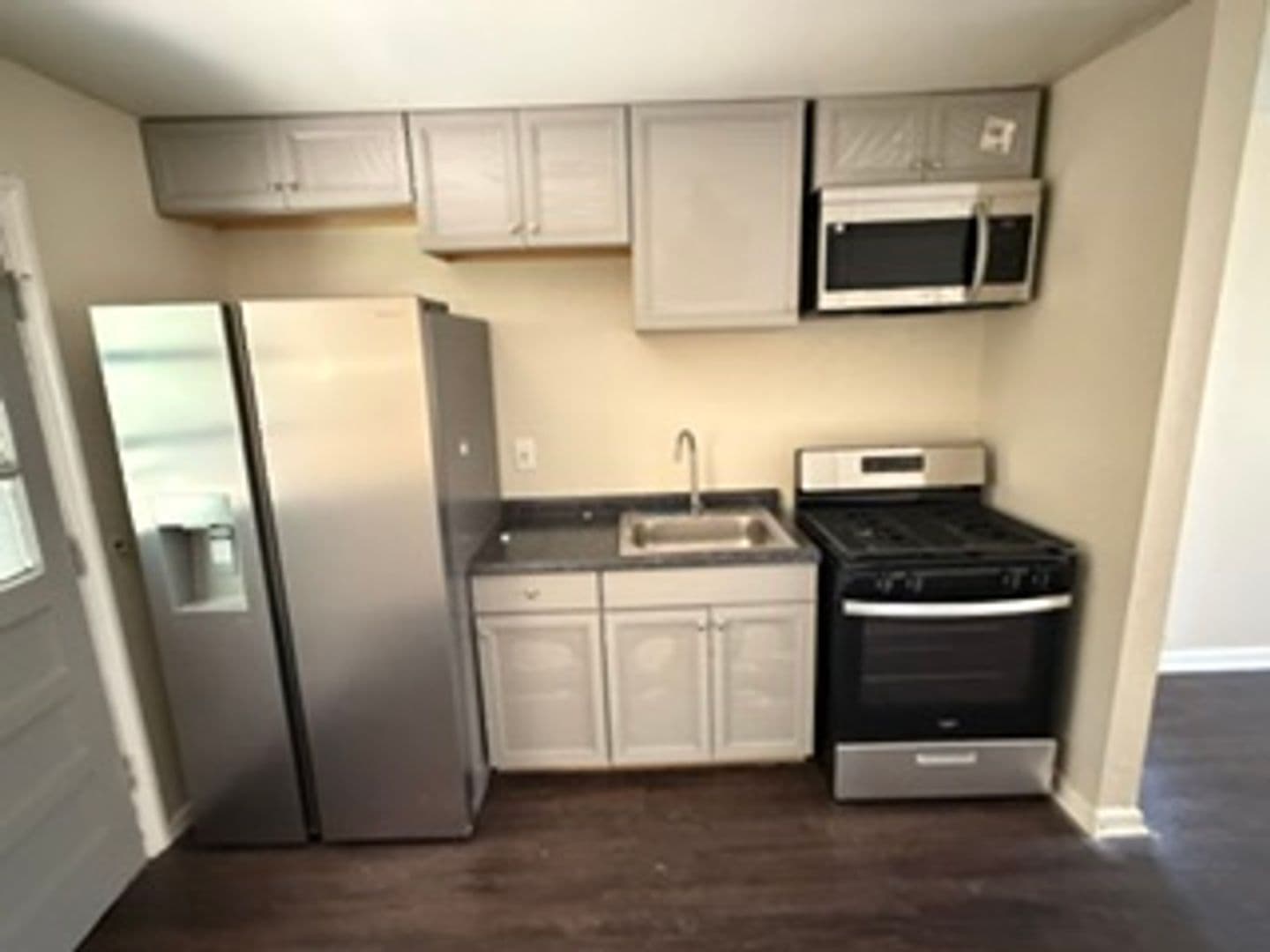 COLUMBUS Apartment: 1220 MARTIN LUTHER KING JR. BLVD #14 *