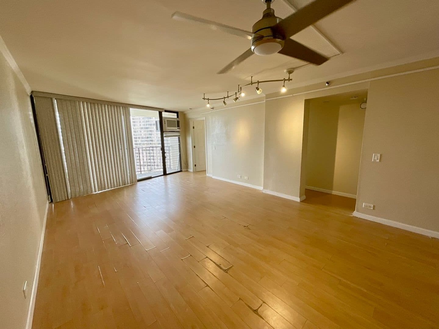 Aiea Condo: 98-351 Koauka Lp C1705