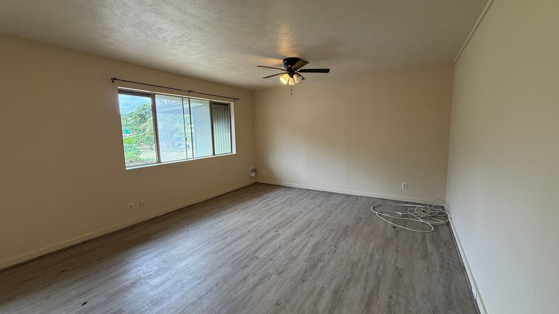Wailuku Apartment: 219 W Waiko Rd #F Duplex Left