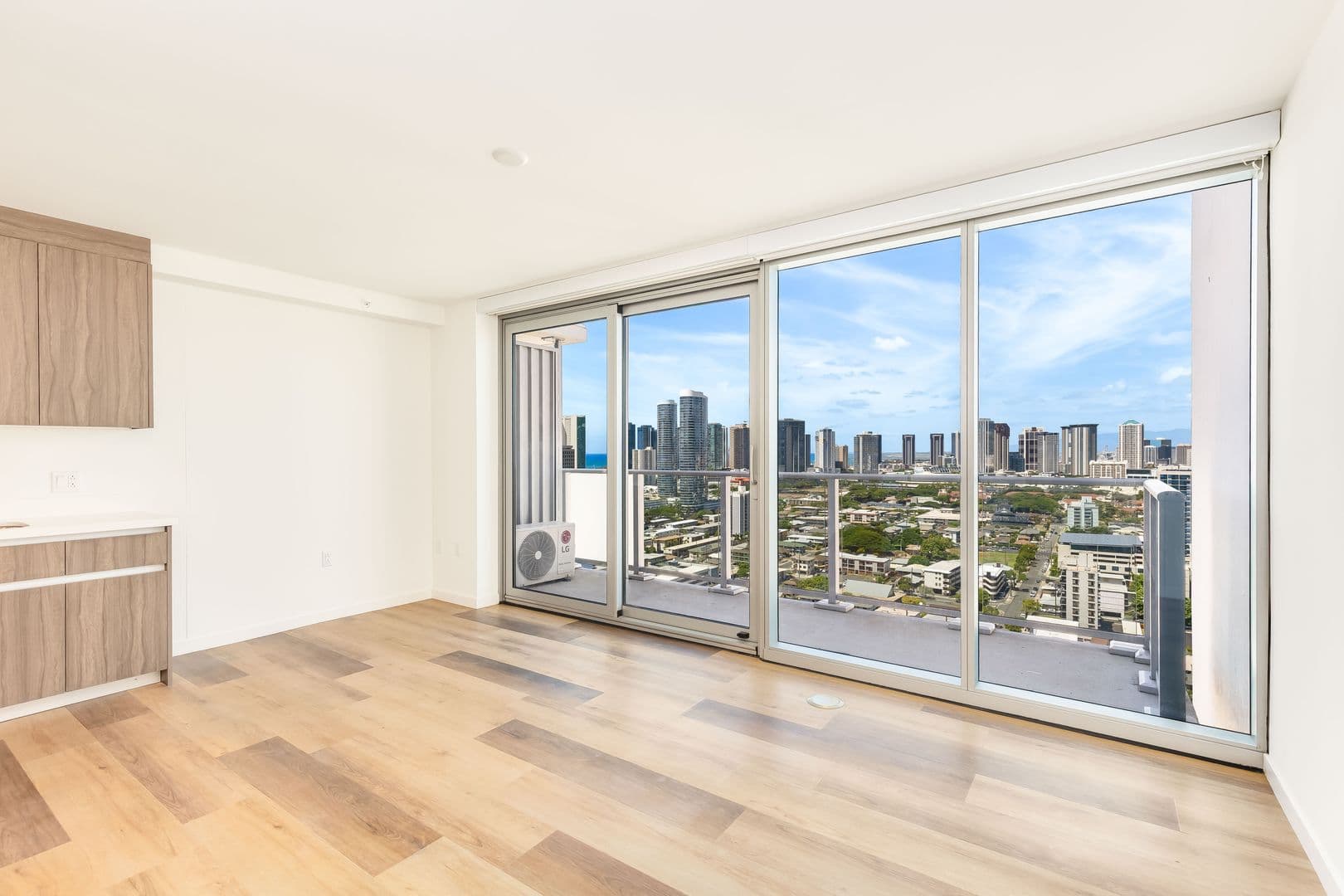 Honolulu Condo: 1515 Liona St #2410