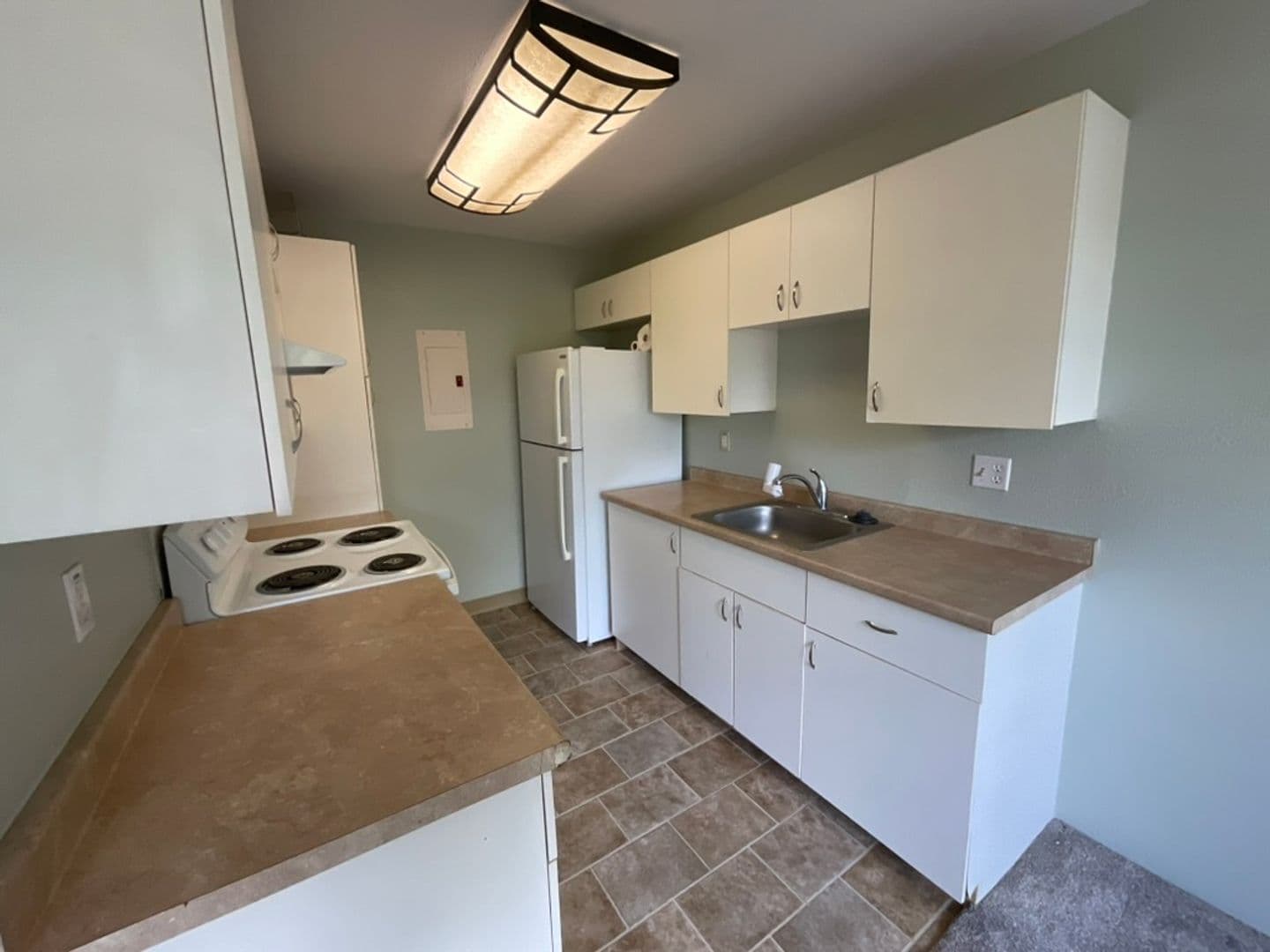 Honolulu Condo: 625 Mananai Place, 24U