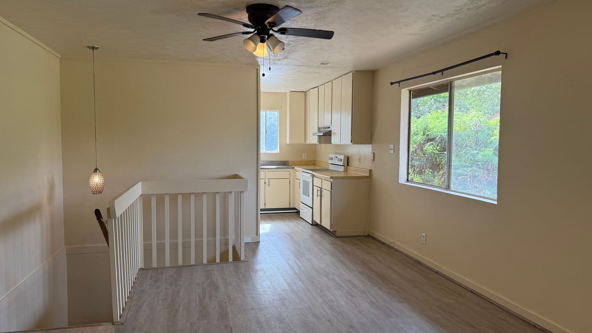 Wailuku Apartment: 219 W Waiko Rd #F Duplex Left